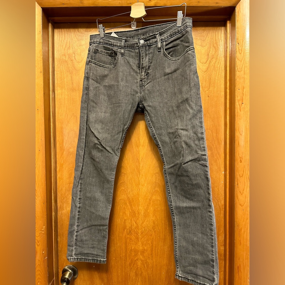 Levi’s light wash black denim 32x30
